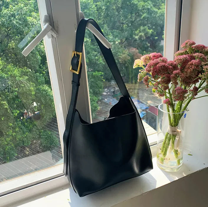 Errands Crossbody Bag